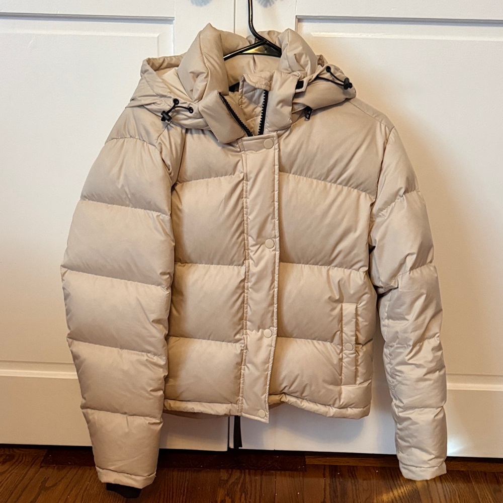 Quince Responsible Down Cropped Puffer Jacket - Oatmilk, Medium